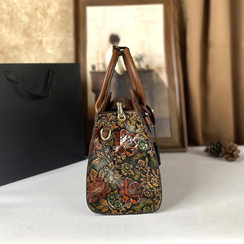 New high-end women's bag.